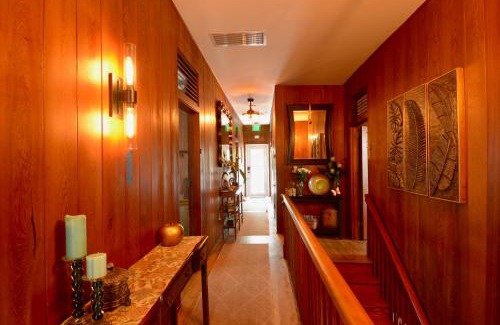 Canal Point Bed & Breakfast | The Cypress Lodge