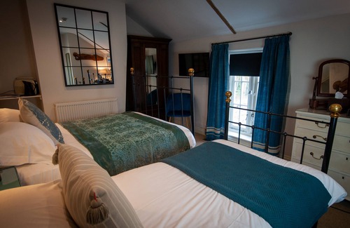 Great Massingham Bed & Breakfast | The Dabbling Duck