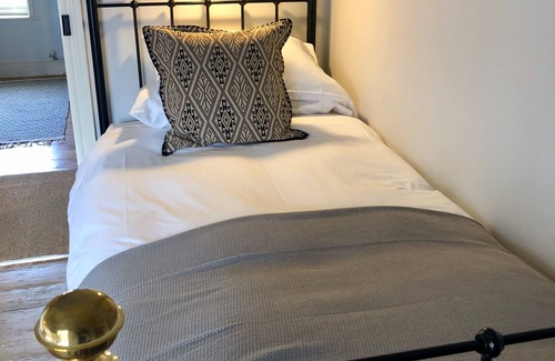 Great Massingham Bed & Breakfast | The Dabbling Duck