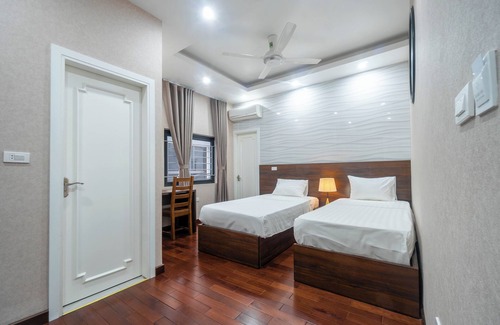 Long Bien Hotel | The Dahlia Hotel & Apartments