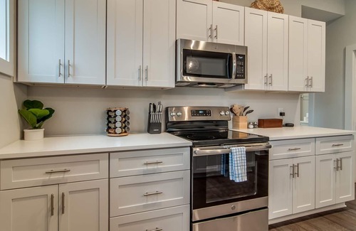 Historic Waverly House | The Dahlia - Walkable to Restaurants, Shops and Bars
