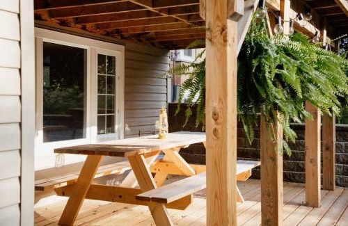 Prince Edward House | The Dainty Petunia