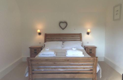 Loch Tay House | The Dairy Cottage, Loch Tay, Hot Tub and Garden