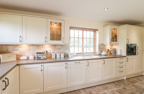 Eastwood Cottage | THE DAIRY, family friendly, with open fire in Eastwood