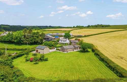 St. Neot Cottage | THE DAIRY, pet friendly, character holiday cottage in St Neot