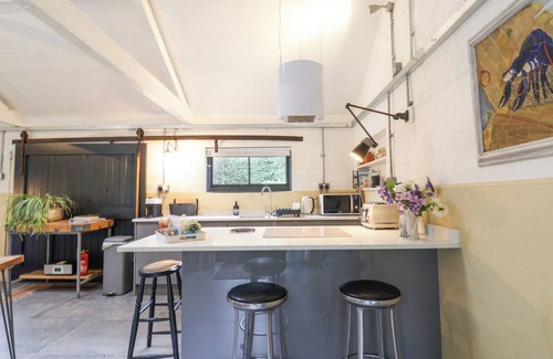 West Compton House | THE DAIRY, romantic, with open fire in Bridport