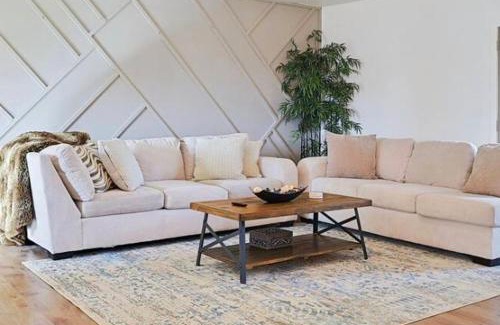 Northwest Dallas House | The Dallas Hub - Spacious 4BR - Prime location