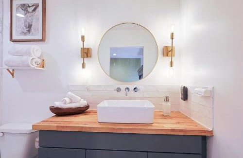 Northwest Dallas House | The Dallas Hub - Spacious 4BR - Prime location