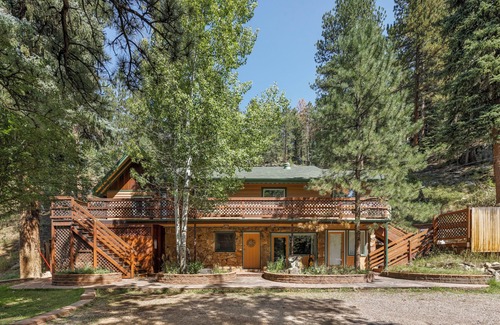 Evergreen House | The Dam Overlook 3 Min Walk to the Lake Hot Tub Game Room