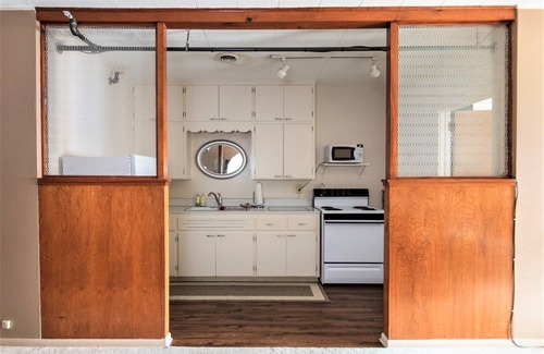 Fairbury Apartment | The Danbury 1BR apartment in historic downtown
