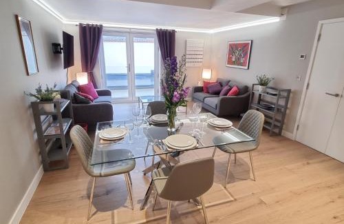 Bath City Centre Apartment | The Danbury, Lower Borough Walls