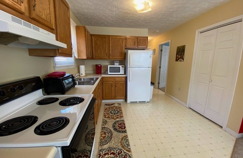 Damascus House | The Dancing Bear Inn