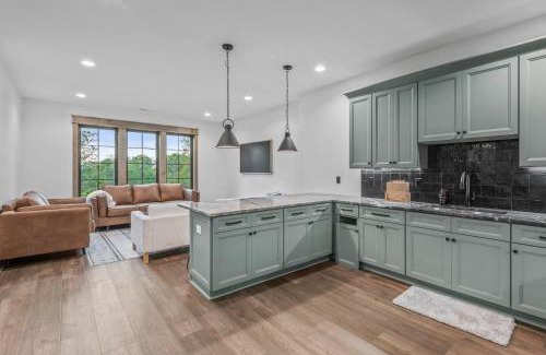 Banner Elk House | The Dark Knight at Eagles Nest