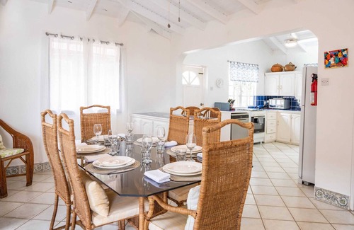 Bois d'Orange Villa | The Date House 2BR in Marisule by Personal Villas - Stunning Paradise