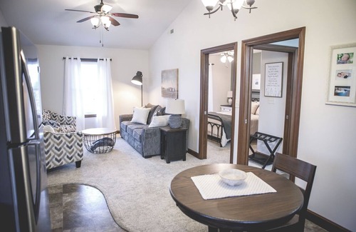 Apple Creek House | The Daudy Haus of Kidron