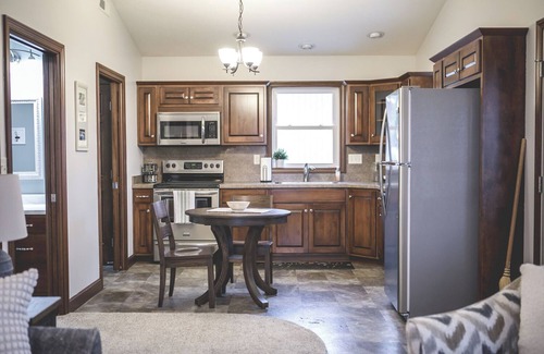 Apple Creek House | The Daudy Haus of Kidron