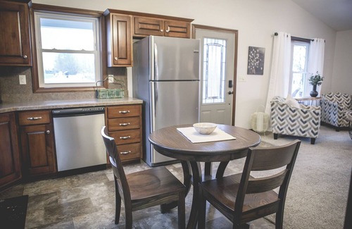 Apple Creek House | The Daudy Haus of Kidron