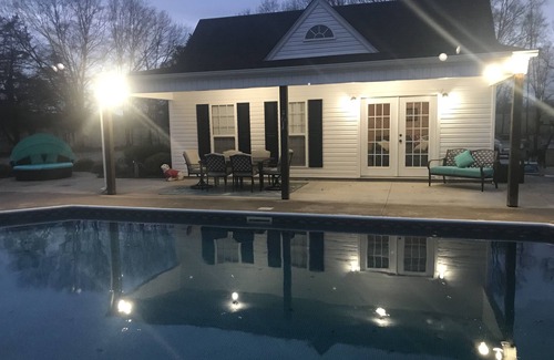 Dewy Rose Cottage | The Dawg House on the Farm