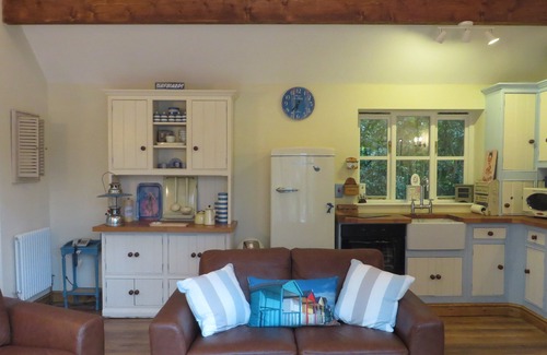 Mosborough Cabin | The Derbyshire Boathouse , a secluded lakeside log cabin private fly fishing