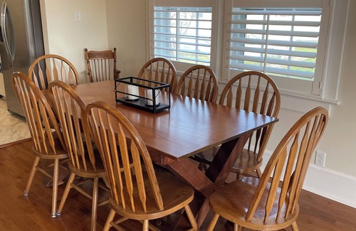Deltaville House | The Deadrise Inn, Sleeps12, Spacious, Newly Renovated