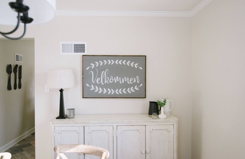Decorah House | The Decorah House near Luther College!