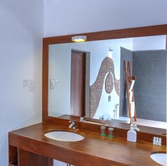Giritale Resort | The Deer Park Hotel