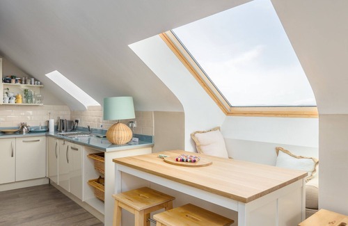 Lahinch Apartment | The Dell 18 - With golf course and sea views!
