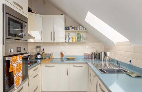 Lahinch Apartment | The Dell 18 - With golf course and sea views!