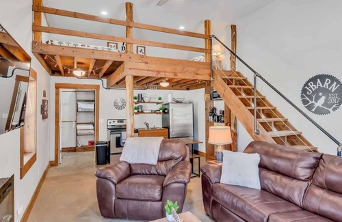 Joelton Apartment | The Den at J-Barn - Secluded Retreat