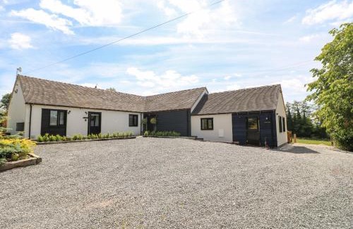 Calwich House | The Den, Bank Top Farm