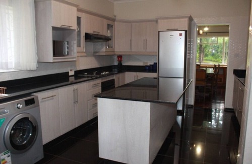 Mutare House | The Den - Cosy 3 Bedroomed House Zimbabwe