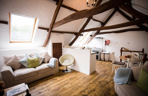 Devon Cottage | The Den - Dog friendly cottage for 2 with a sauna