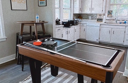 Gulfport House | The Den w/Pool Table & Outdoor Bar - 10 min walk to beach!