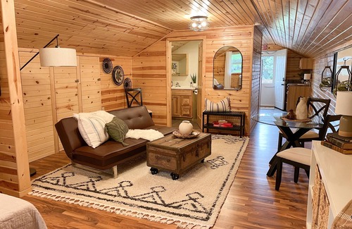 Custer Apartment | The Dens at Bear Rock 2