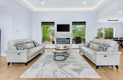 Horseshoe Bay West House | The Desert Rose