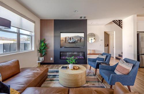 Terra Lago Villa | The Desert Social - Firepit, Spa, Pool, Game Room