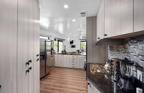 San Bernardino House | The Designer Home｜City Skyline Views｜More in LA