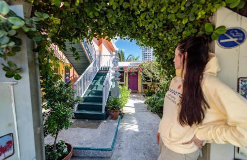 North Beach Apartment | The Desoto - Oceanview Inn
