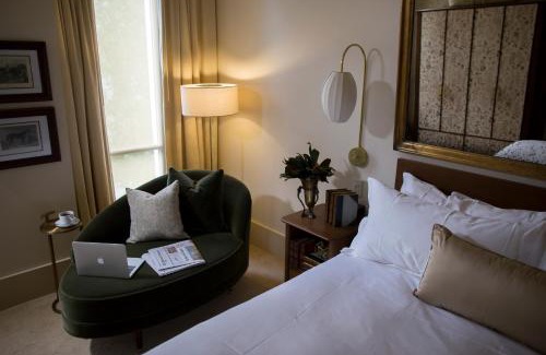 Downtown Charleston Hotel | The Dewberry Charleston