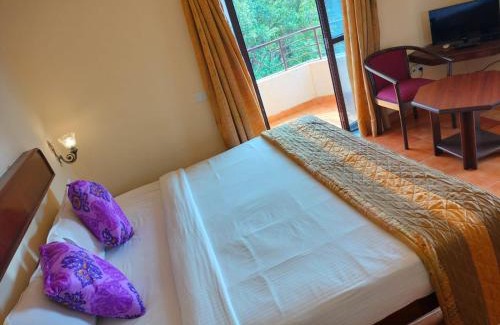 Panchgani Hotel | The Dhanhills - a valley view hotel in panchgani