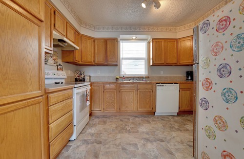 Caldwell House | 'The Diamond Bungalow' - Cozy Caldwell Home!