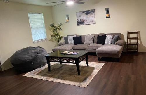 Mc Caskill House | The Diamond Escape , Home in murfreesboro