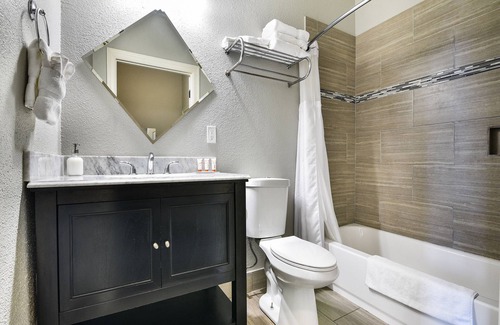 Gonzales Hotel | The Dilworth Inn