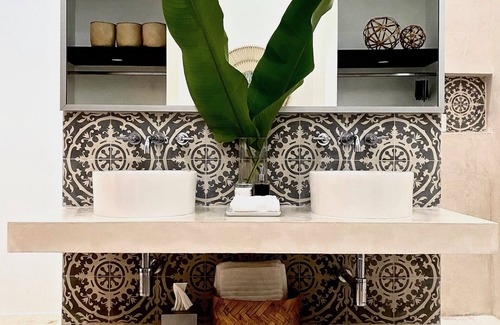 Barrio de Santiago Hotel | The Diplomat Boutique Hotel