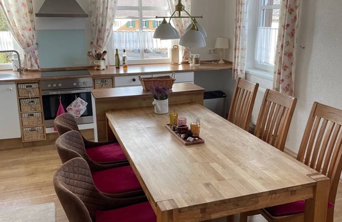 Gruenenbach Apartment | "The Dirndl Queen" apartment in the Allgäu for 7 guests 110sqm