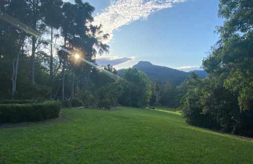 Gleniffer Bed & Breakfast | The Disco Studio