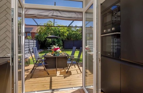 York House | The Dodsworth modern 4 bedroom house, sleeps 8