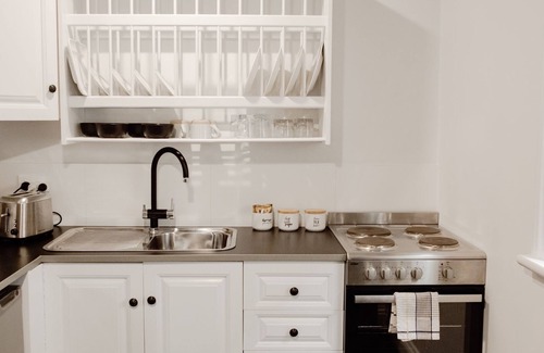 Port Fairy Cottage | The Dog House Cottage