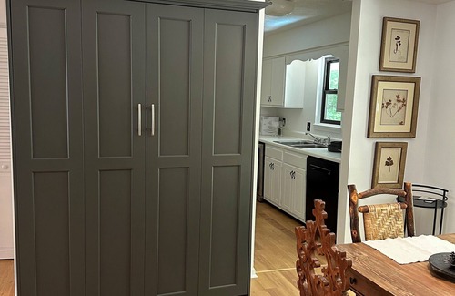 Sapphire Condo | The Dogwood condo is located in the heart of Sapphire Valley with WiFi, AC
