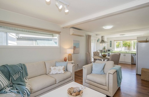 Whitianga House | The Doll's House - Whitianga Holiday Home